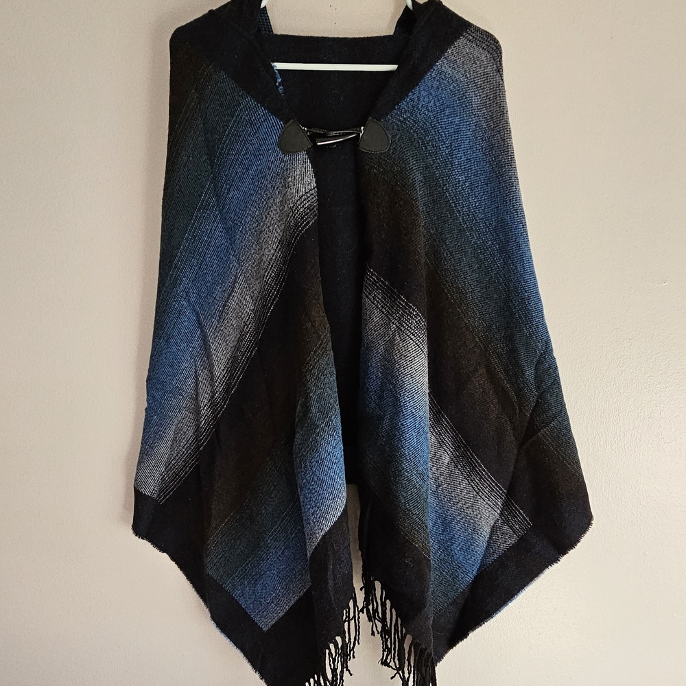 Massini Hooded Cape